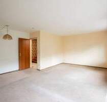 Provisionsfrei: Renovierungsbedürftige Reihenmittelhaus mit ausbaufähigem Dachgeschoss! - Nürnberg Langwasser