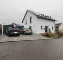 Neuwertiges EFH mit Doppelgarage, Photovoltaik, Solar und Grundstück in ruhiger Lage - Sigmaringen Jungnau