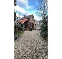 Charmantes, freistehendes Bruchsteinhaus mit Nebengebäude in Zeltingen-Rachtig