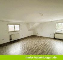 3-Zimmer-Dachgeschosswohnung mit Küche und Garage in Ingolstadt-Nordost 3-Zimmer-Dachgeschosswohnung mit Küche und Garage in Ingolstadt-Nordost
