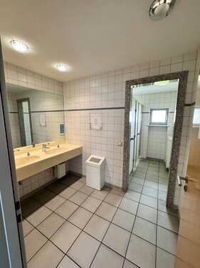 Sanitär 1.OG. - Büro in Kaiserslautern zur Miete