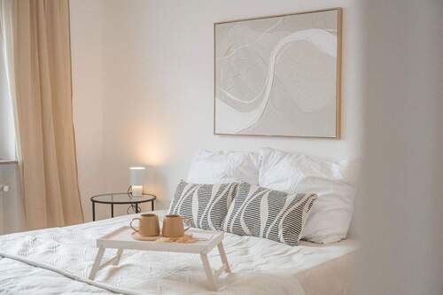 Schlafzimmer - 3 Zimmer Etagenwohnung zum Kaufen in Leonberg