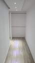 Begehbarer Kleiderschrank leer - 