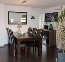 Traumhaft privates Wohnen im Dachgeschoss eines Zweifamilienhauses mit Südbalkon - Seevetal Meckelfeld