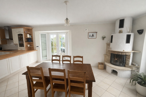 Wohnzimmer / Essbereich
- 4 Zimmer Doppelhaushälfte in Hamburg