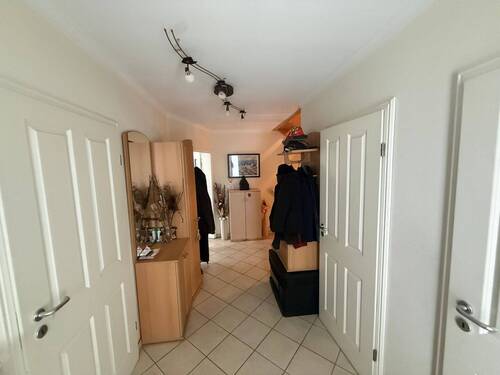 Flur / Eingangsbereich
- 