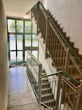 Eingang von der Allee - 
