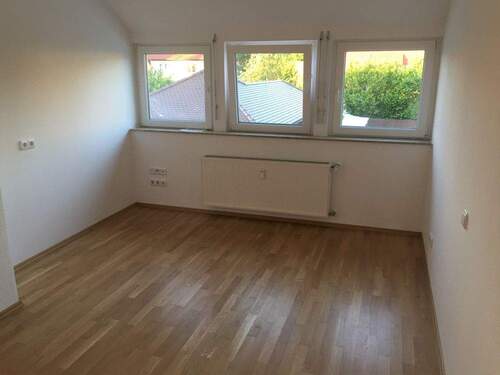 Schlafzimmer - 4 Zimmer Etagenwohnung zur Miete in Nürnberg