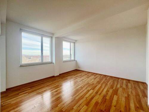 Wohnzimmer - 2 Zimmer Etagenwohnung in Dresden