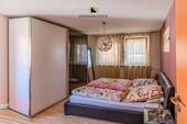 Schlafzimmer DG - 