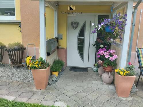 Hauszugang - 8 Zimmer Mehrfamilienhaus, Wohnhaus zum Kaufen in Albstadt