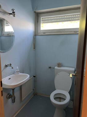 Gäste-WC im Erdgeschoss - 