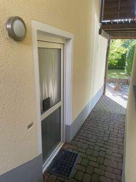Eingang zur Einliegerwohnung - 