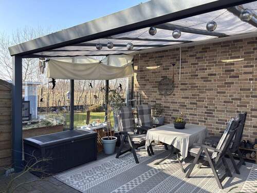 überdachte Terrasse - 3 Zimmer Doppelhaushälfte in Tarp