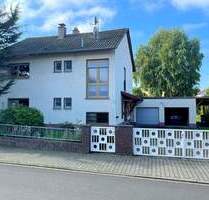 Bruchmühlbach-Miesau - Familienfreundliches Einfamilienhaus mit schönem Garten und Doppelgarage