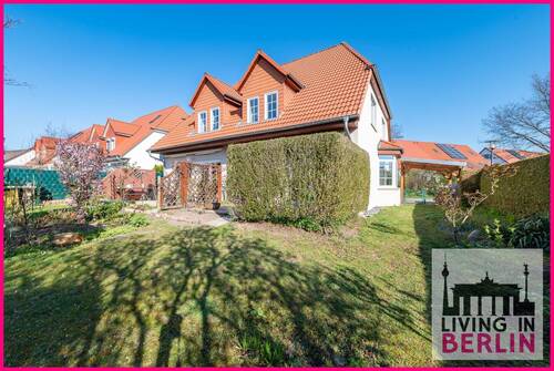 Ansicht Rückseite - 4 Zimmer Doppelhaushälfte zum Kaufen in Hoppegarten