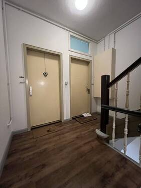 Wohnungstür-re.-001 - 