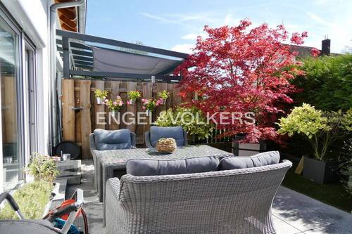 Sonnige Terrasse nach Süden - 