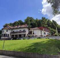 ELSTER & SÖHNE IMMOBILIEN präsentiert: Ein Ort für Genießer ,, Hotel Berghof ,, - Nieheim