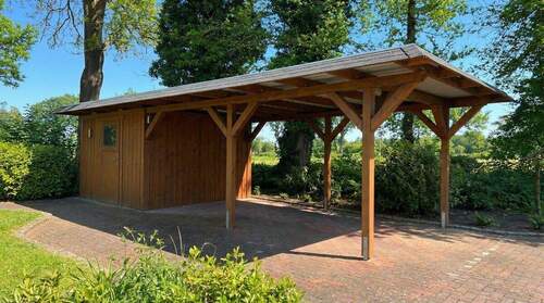 Carport Obergeschosswohnung - 