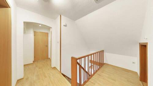 Flur OG - Mehrfamilienhaus, Wohnhaus mit 155,00 m&sup2; in Nortmoor zum Kaufen