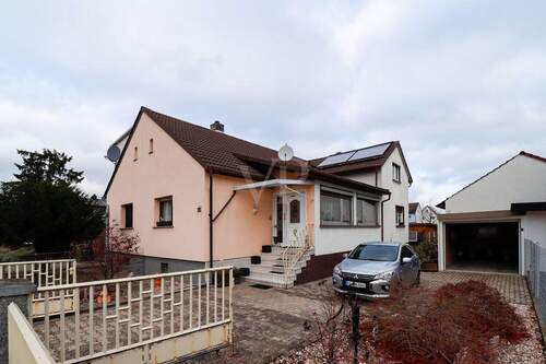 Ansicht - 3 Zimmer Doppelhaushälfte zum Kaufen in Waghäusel