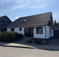 Charmantes Ein-Zweifamilienhaus mit viel Potential 2 Wohneinheiten (EG + DG) - Wolfsburg Mörse