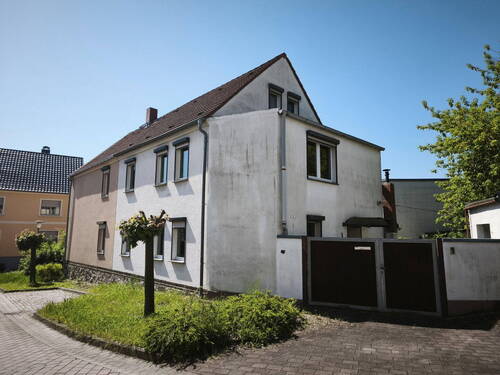 Hausansicht - 1 Zimmer Mehrfamilienhaus, Wohnhaus zum Kaufen in Friedersdorf