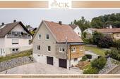 Titelbild - Modernisiertes Einfamilienhaus in 84061 Ergoldsbach zu verkaufen