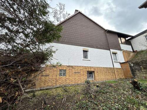 Seitenansicht - 5 Zimmer Einfamilienhaus zum Kaufen in Warburg-Scherfede