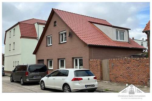 Außenansicht - 5 Zimmer Einfamilienhaus zum Kaufen in Neukloster