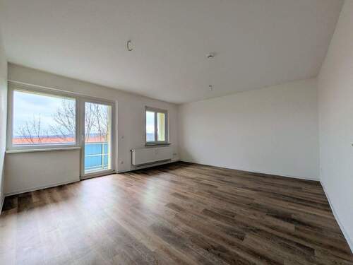 Wohnzimmer.jpg - 3 Zimmer Etagenwohnung in Gera