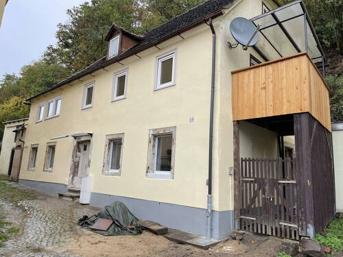 Hausansicht - 7 Zimmer Einfamilienhaus zur Miete in Tharandt