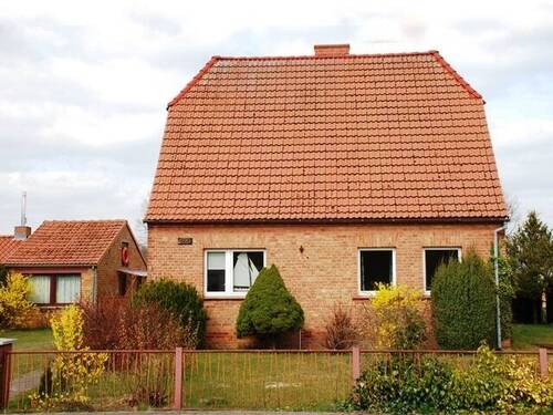 1 - 5 Zimmer Einfamilienhaus in Mönkebude