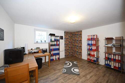 Büro 2 - 