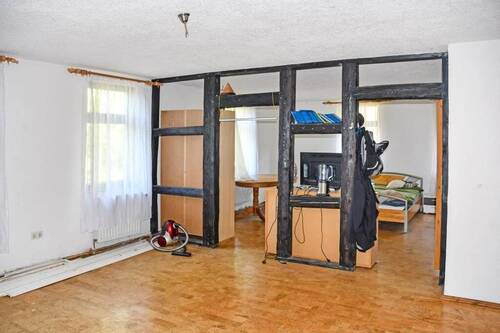 Zimmer - Einfamilienhaus mit 430,00 m&sup2; in Bad Lobenstein zum Kaufen