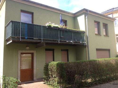 Ansicht Hinterhaus - 2-Raum-Wohnung mit Terrasse & Stellplatz in Dresden-Cotta