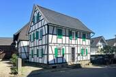Bild 1 - Ein Stück Geschichte - denkmalgeschütztes Fachwerkhaus im Herzen von Overath