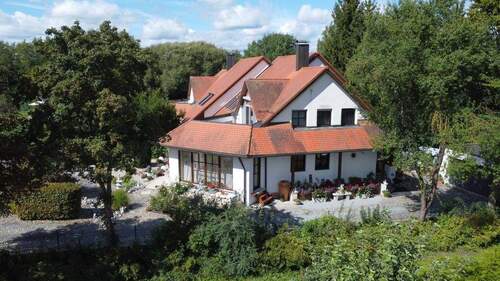 Leidenschaft & Lebensqualität - 6 Zimmer Einfamilienhaus in Neumarkt