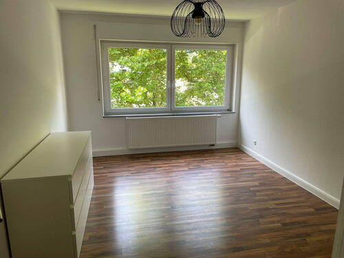 Schlafzimmer 1 - Etagenwohnung mit 60,50 m² in Karlsruhe zum Kaufen