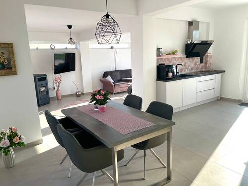 offene Küche mit Essbereich - Einfamilienhaus mit 100,00 m&sup2; in Afitos zum Kaufen