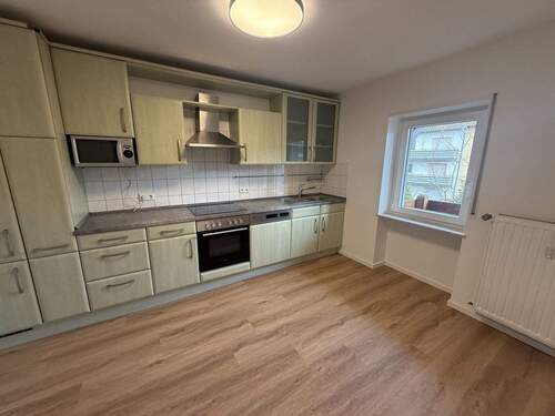 Küche mit Einbauküche - Etagenwohnung mit 72,00 m² in Kaiserslautern zur Miete