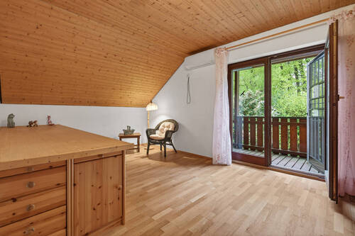 Zimmer 2 - 
