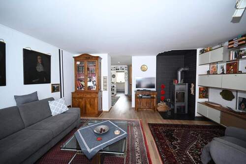 Gediegenes Wohnen - 3 Zimmer Etagenwohnung zum Kaufen in Neumarkt