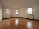 Wohnzimmer - Mitten im Leben - 180,00 EUR Kaltmiete, ca.  53,00 m² Wohnfläche