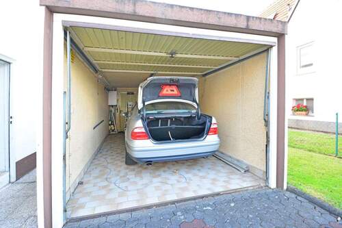 4045 - Garage - 