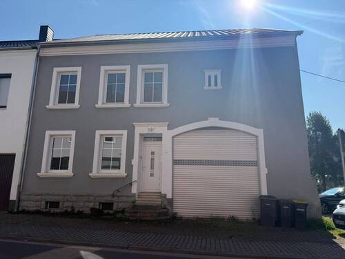 Bild 1 - Kernsaniertes EFH in Brotdorf zu vermieten.