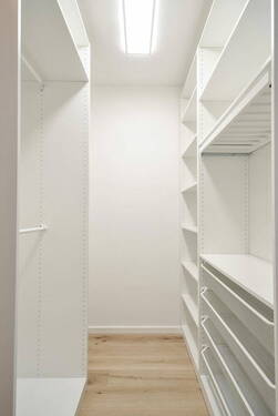 Ankleide + Regal - 