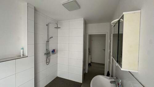 Duschbad zu Diele, Platz für W - 