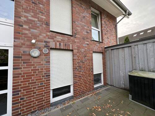 Eingangsbereich rechts mit Fah - 